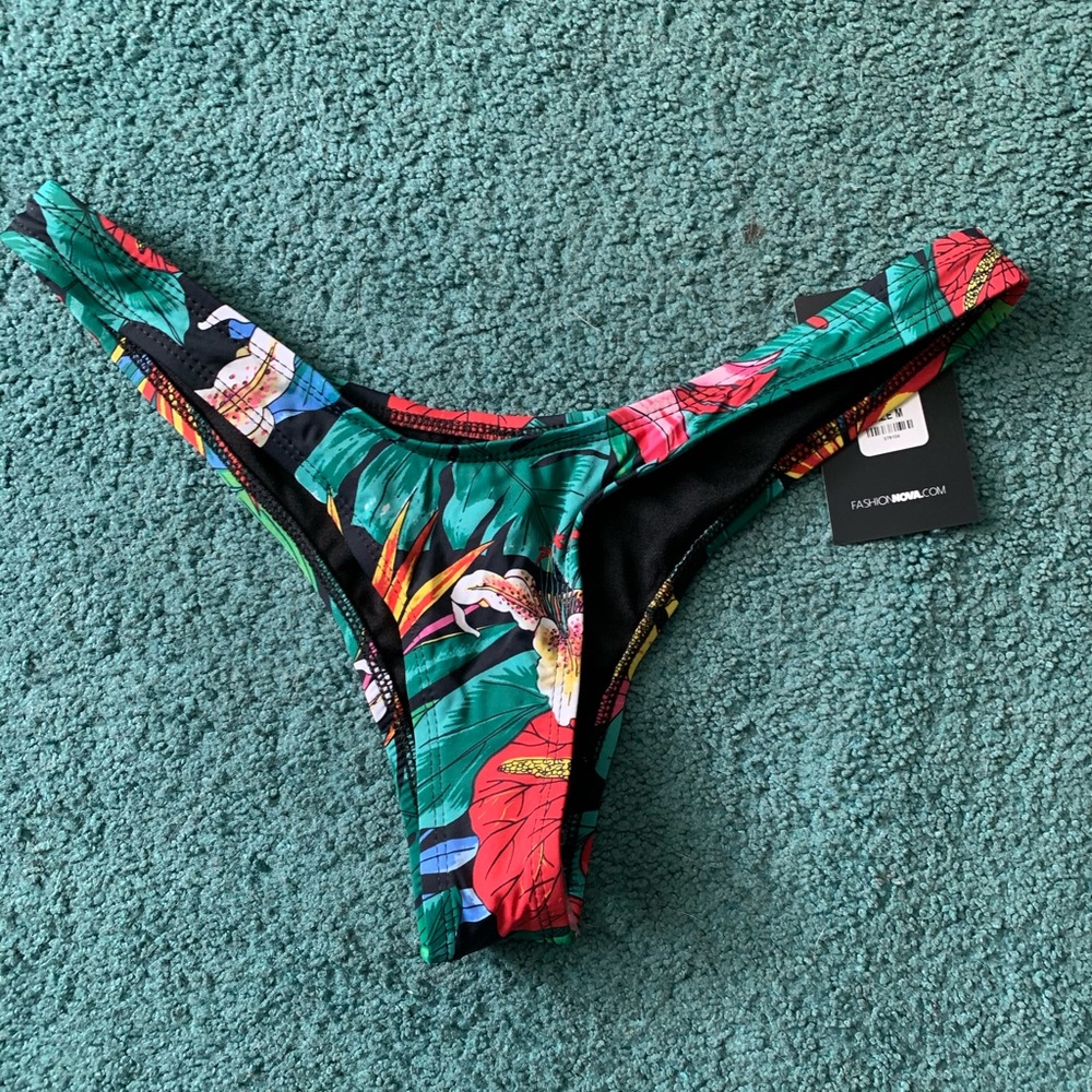 Bikini bottoms